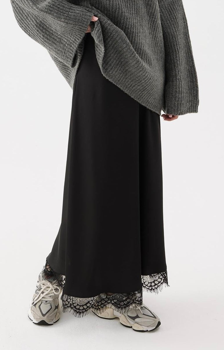 Jupe longue avec détails