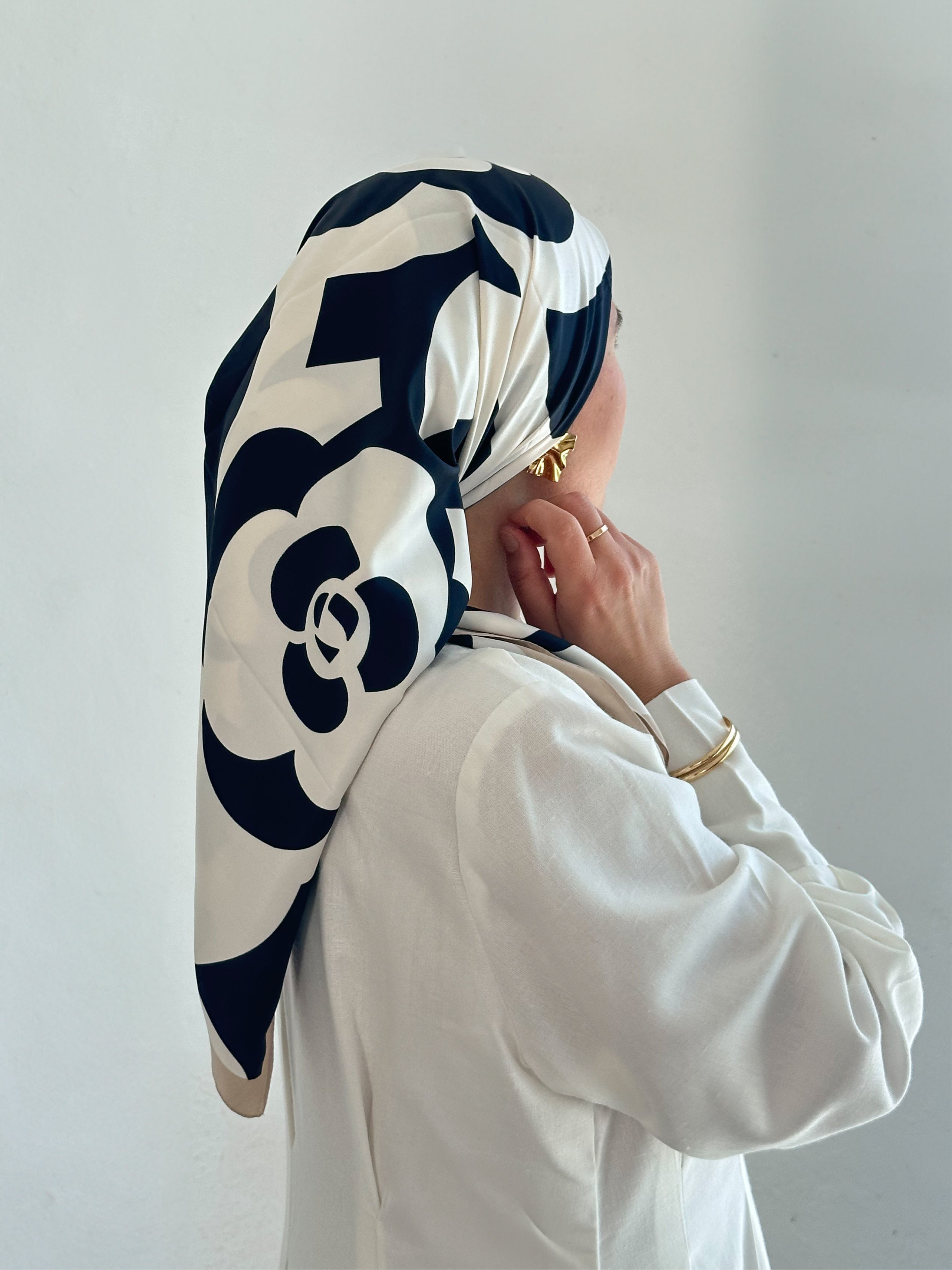 CARRÉ IMPRIMÉ - ROSALIA