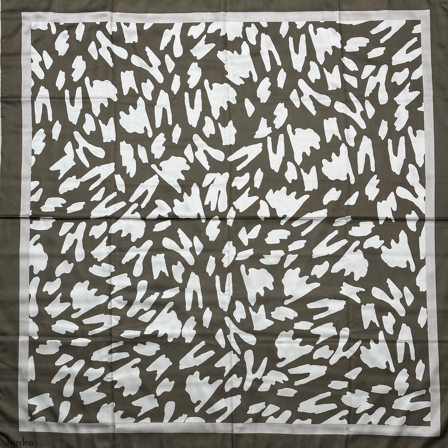Carré Taupe