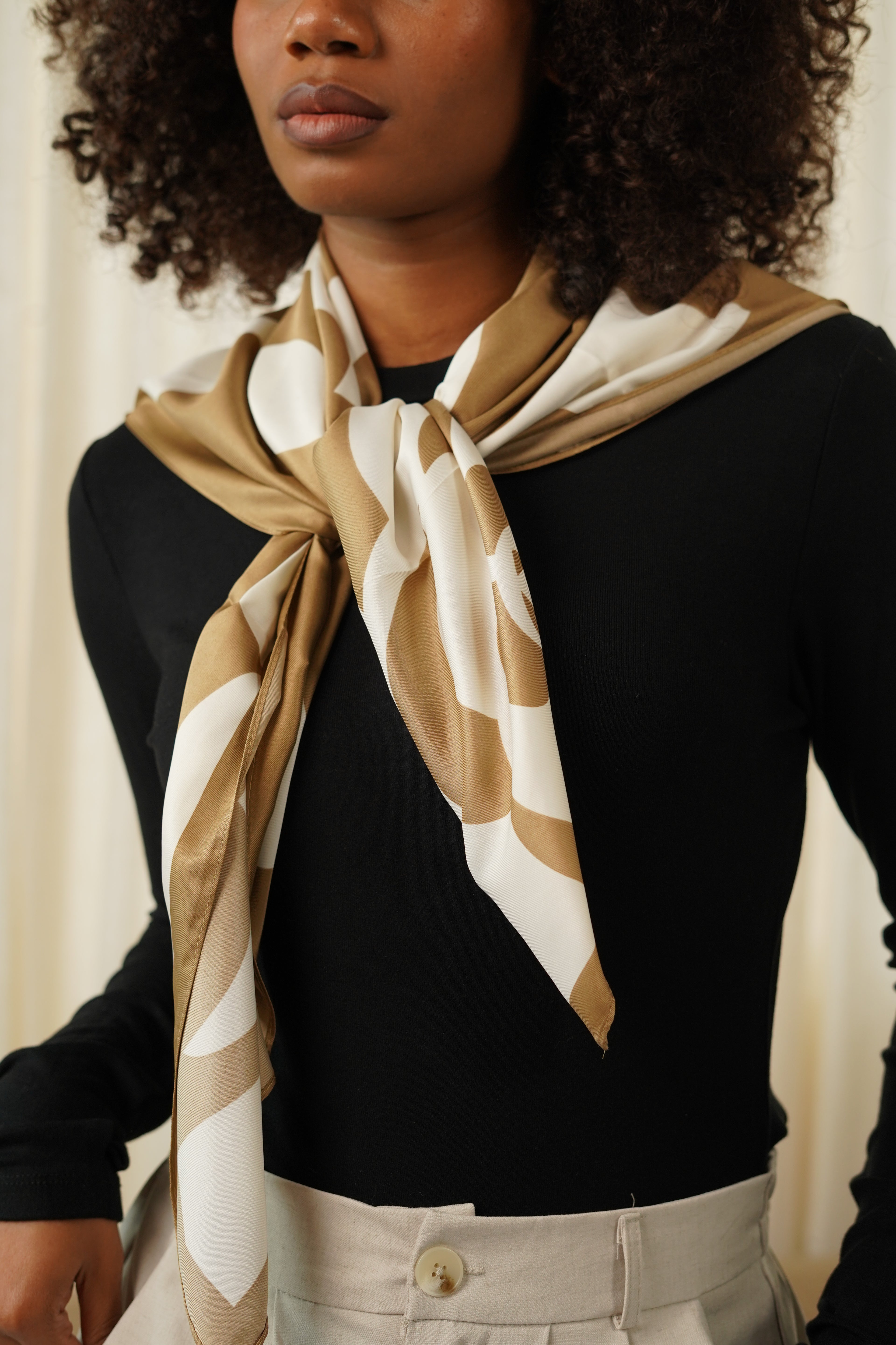 CARRÉ IMPRIMÉ - ROSALIA