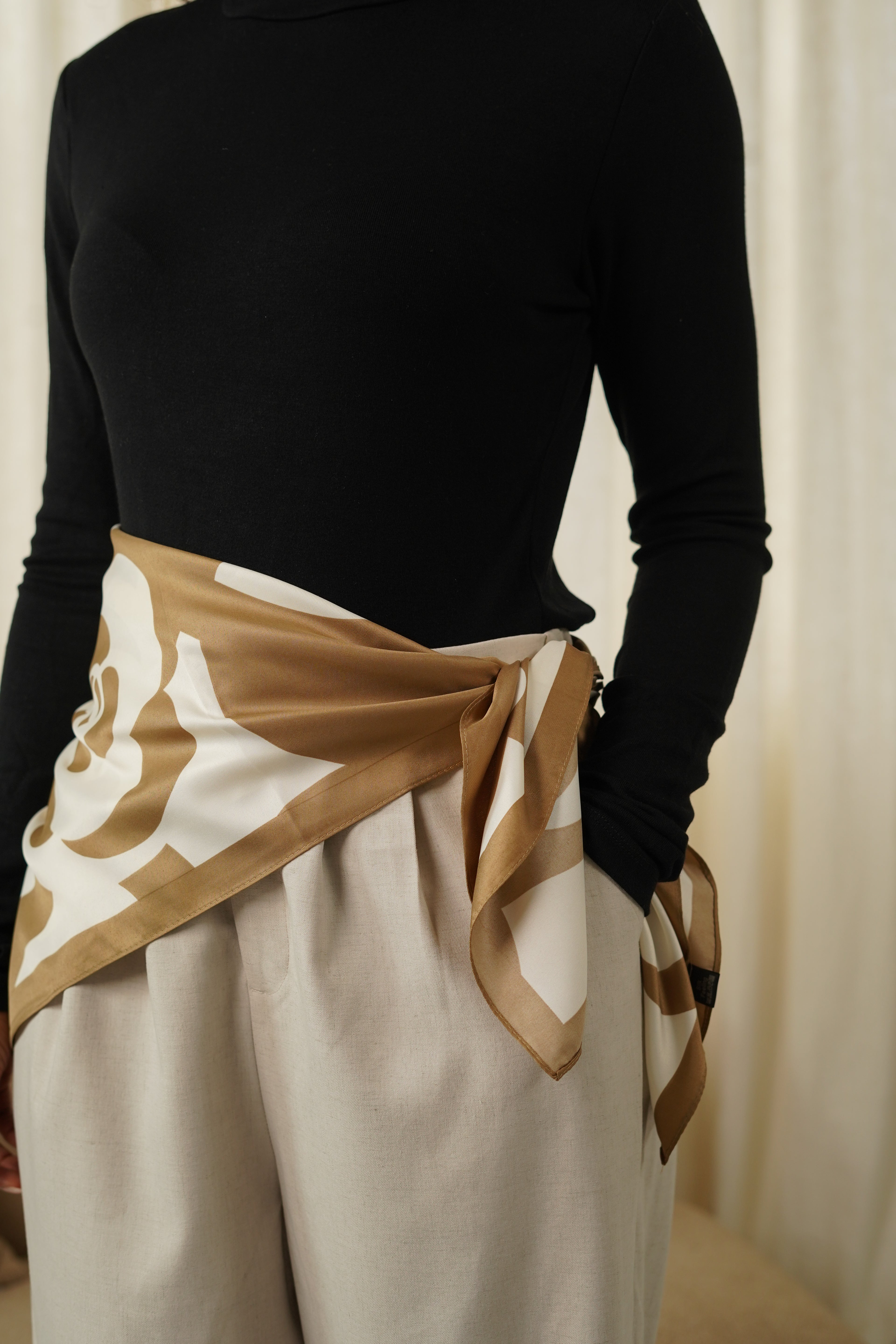 CARRÉ IMPRIMÉ - ROSALIA