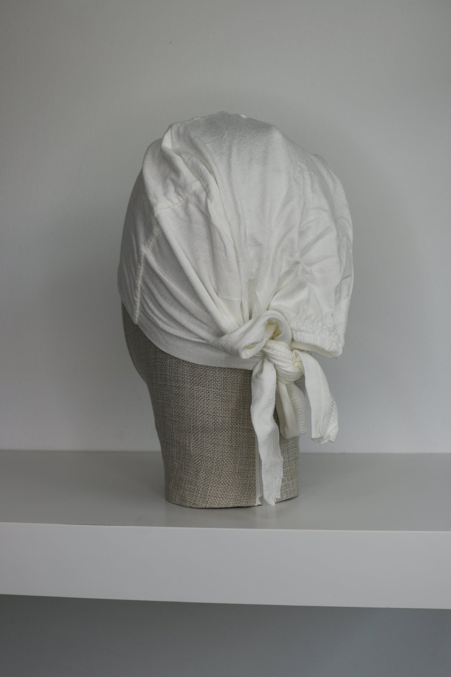 Bonnet à Lacets