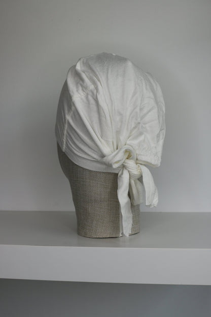 Bonnet à Lacets